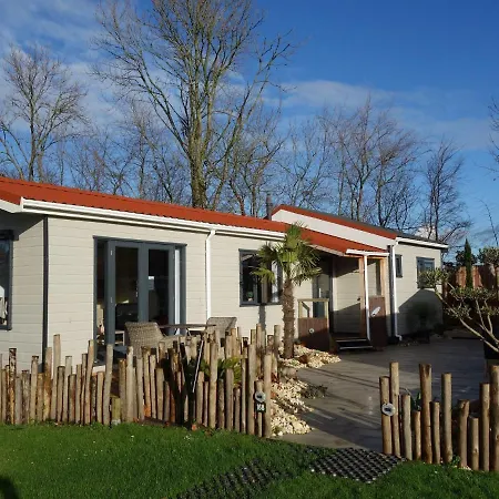Holiday home Sea Rocks With View And Garden Goedereede
