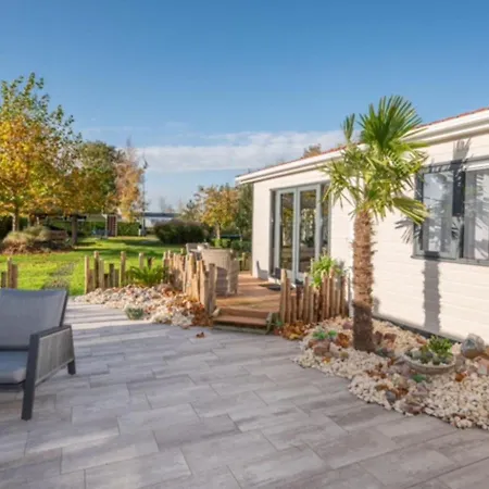 Holiday home Sea Rocks With View And Garden *