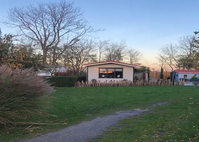 In Near North Sea بيت للعطل